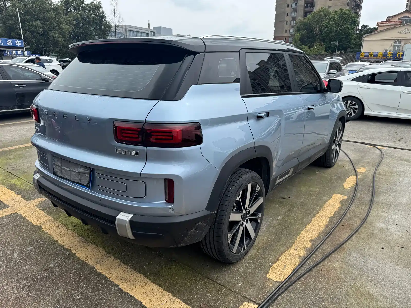 Фото 17 - Geely ICON