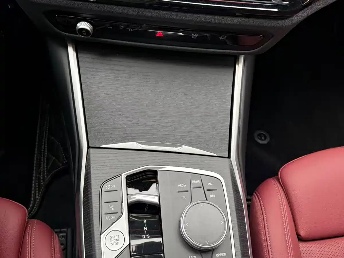 BMW 3 Series 2025 325Li M Sport Package фото 9