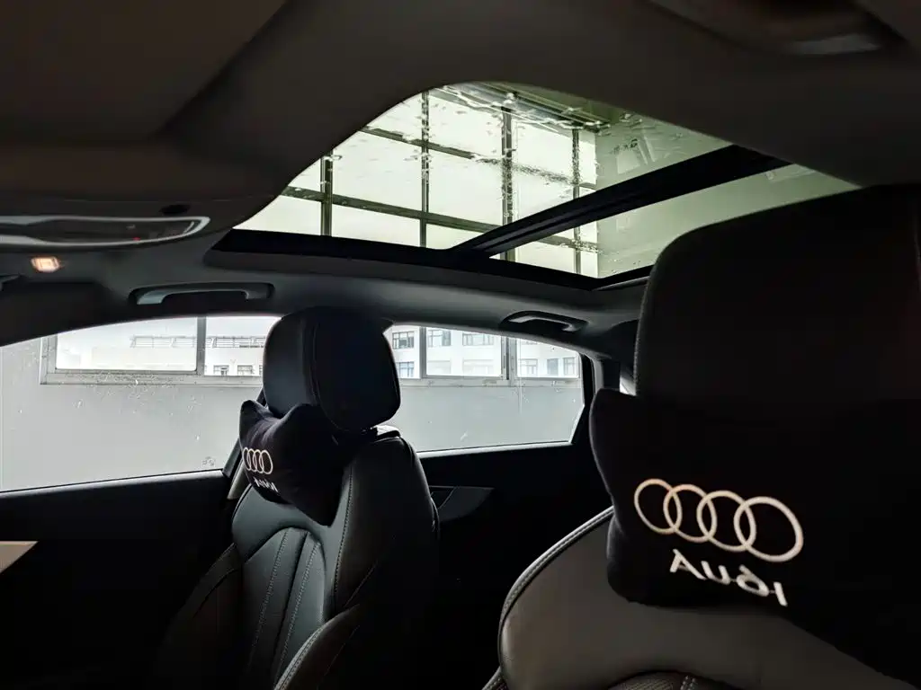 Audi A4L 2020 40 TFSI Fashion Dynamic Edition фото 17