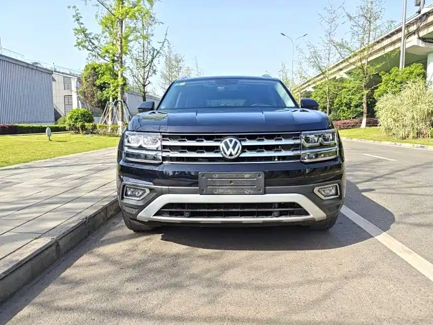 Volkswagen Teramont 2019 380TSI 4WD Luxury Edition China VI фото 2
