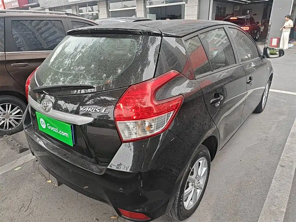 Toyota YARiS L Zhi Xuan 2014 1.5G Automatic Dynamic Edition фото 7