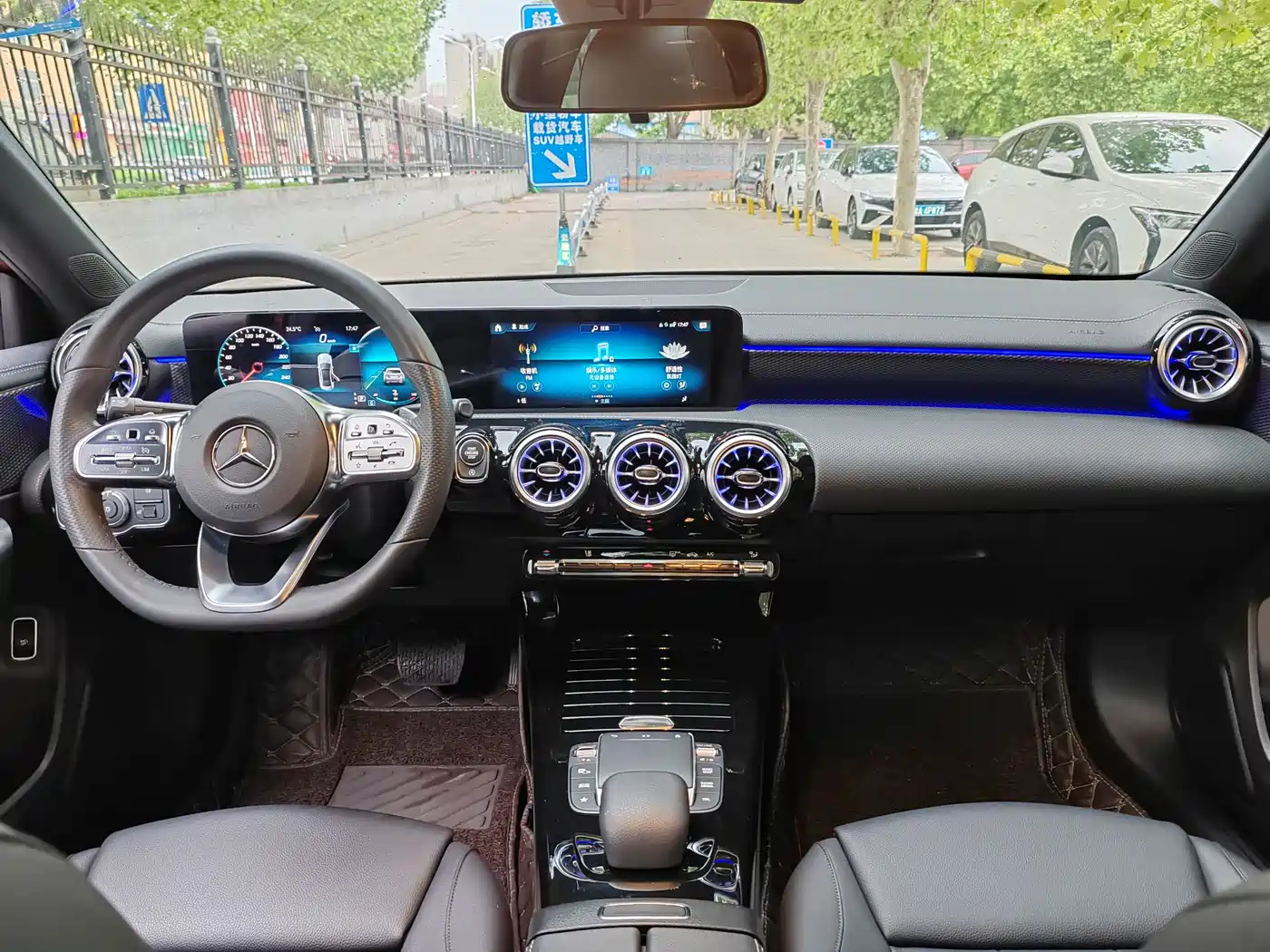 Mercedes-Benz A-Class 2022 A 200 L Sport Sedan Dynamic фото 8