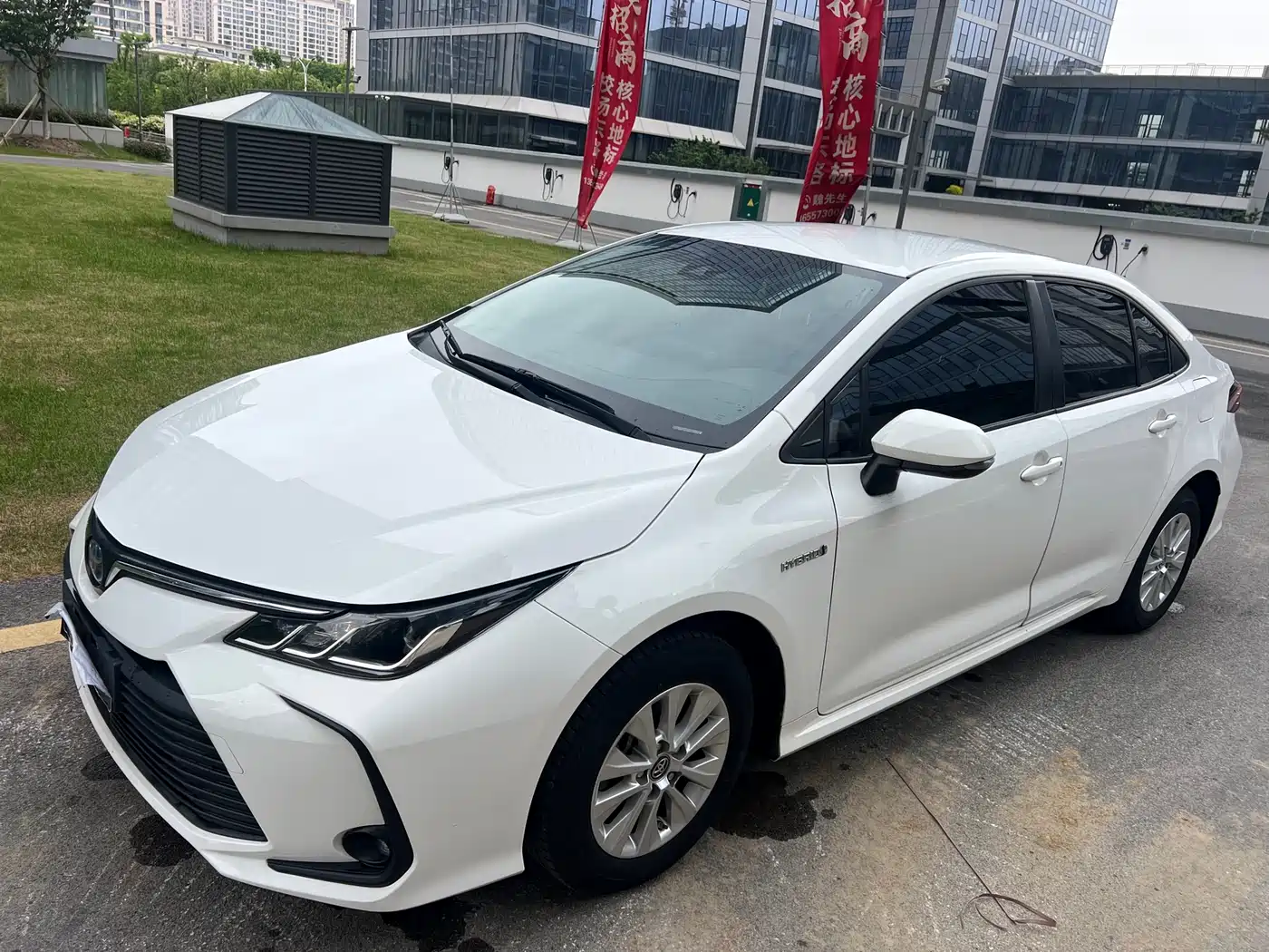 Toyota Corolla 2021 Hybrid 1.8L E-CVT Pioneer Edition