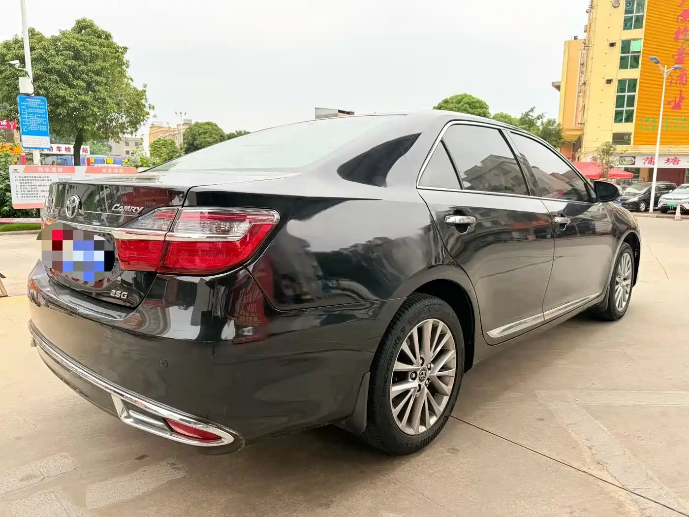 Toyota Camry 2016 2.5G 10th Anniversary Luxury Navigation Edition фото 6