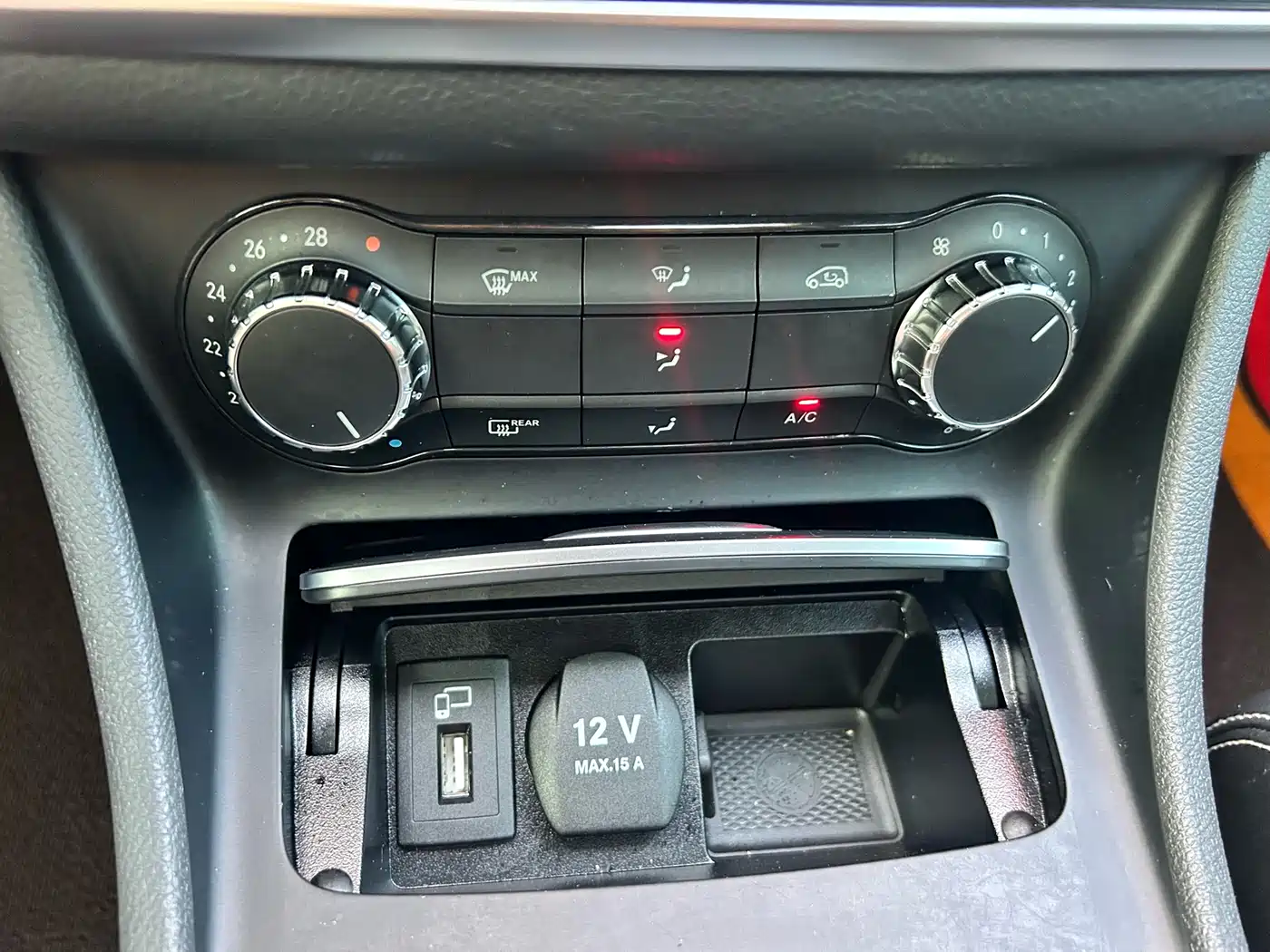 Mercedes-Benz GLA 2017 GLA 200 Dynamic фото 35