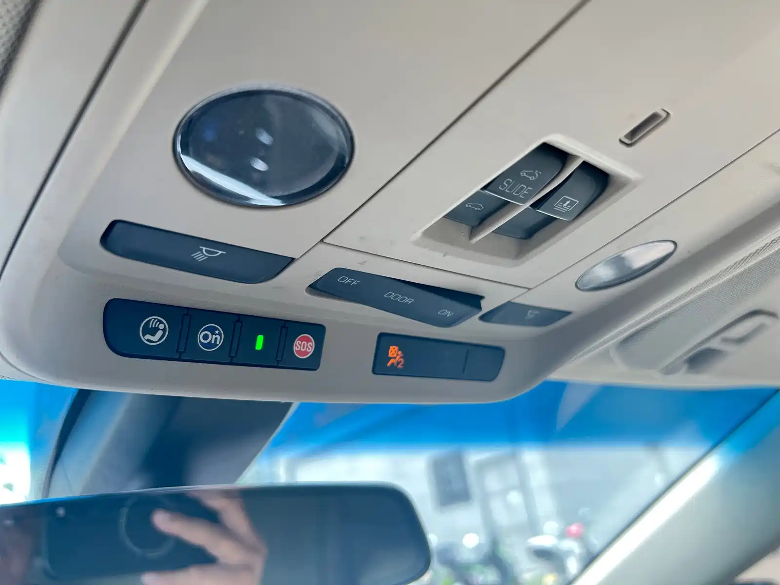 Photo 10 - Cadillac XTS
