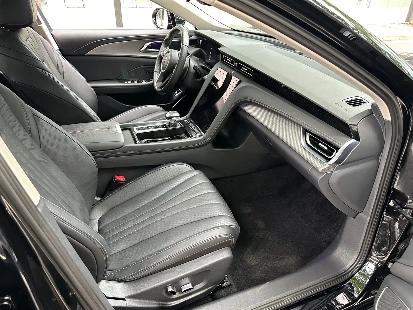Hongqi H5 2023 1.5T DCT Smart Connect Flag Rhythm фото 10