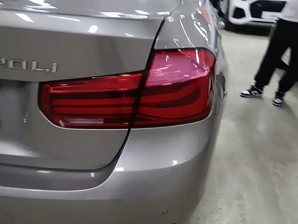 BMW 3 Series 2017 320Li Fashion фото 8