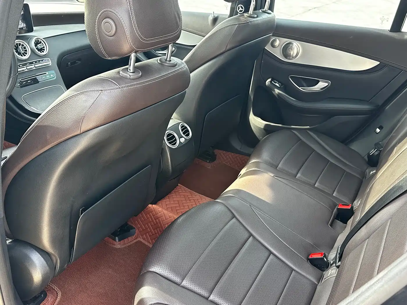 Mercedes-Benz GLC 2018 Facelift GLC 200 4MATIC фото 14
