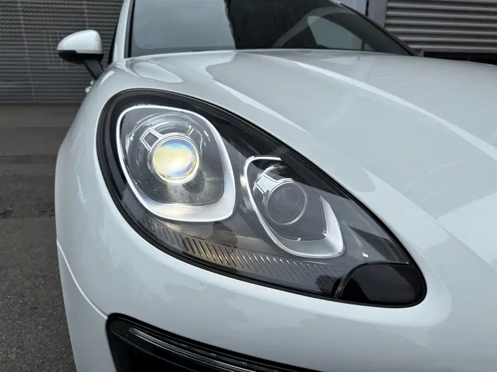 Porsche Macan 2014 Macan 2.0T фото 13