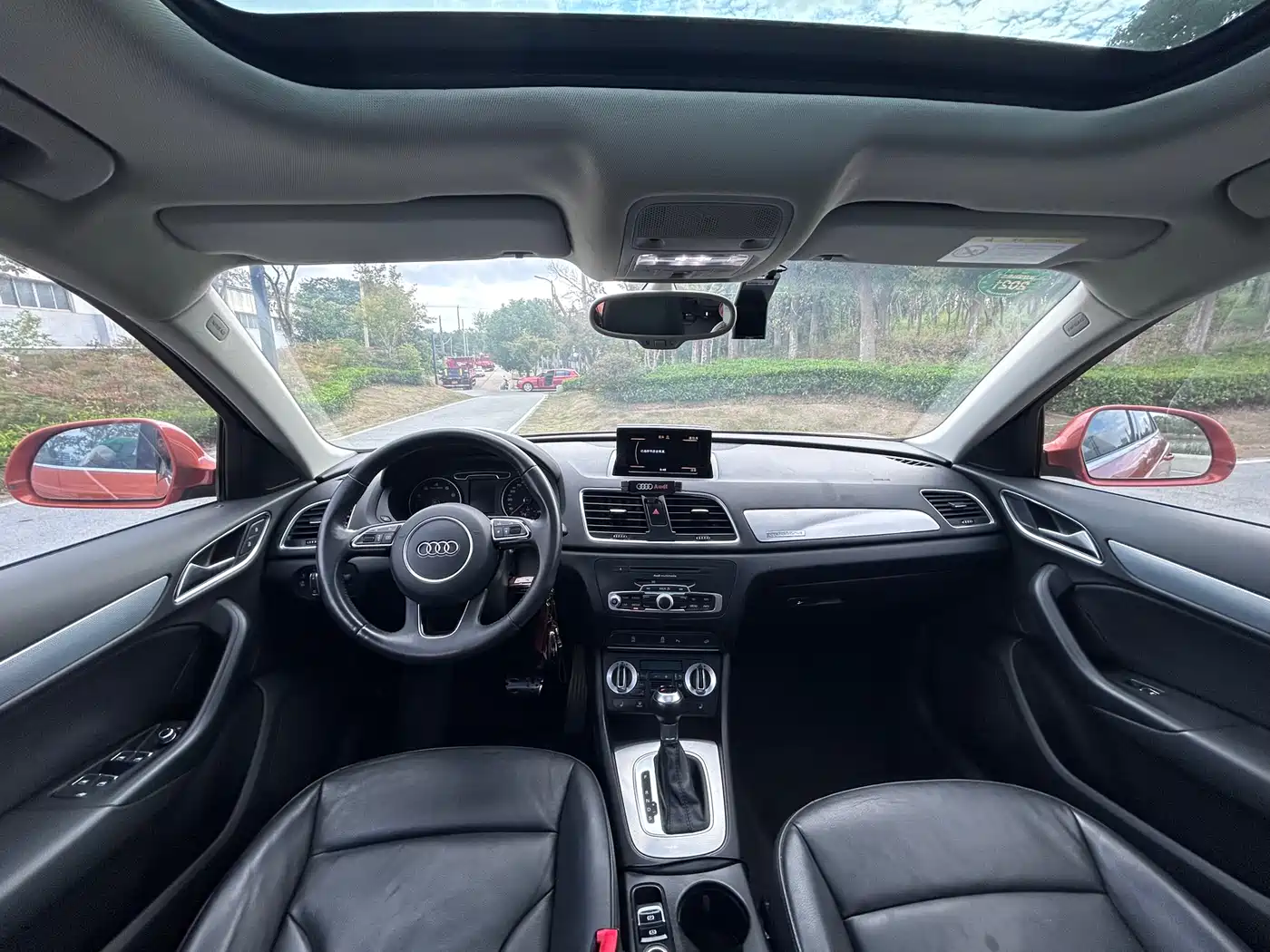 Audi Q3 2015 35 TFSI quattro Technology фото 15