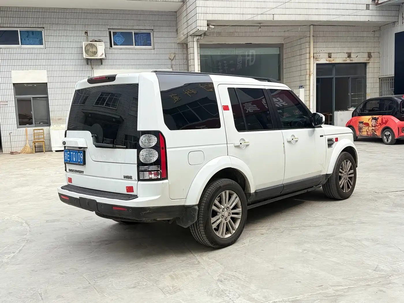 Land Rover Discovery 2016 3.0 SC V6 HSE фото 4