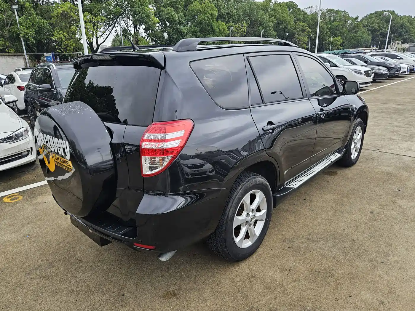Photo 16 - Toyota RAV4 Rongfang