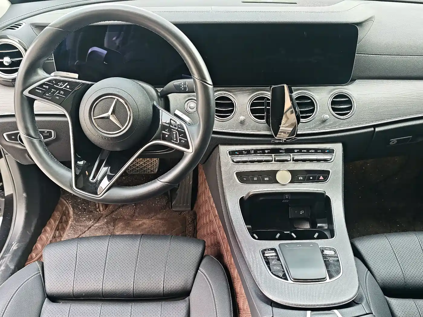 MERCEDES-BENZ E CLASS