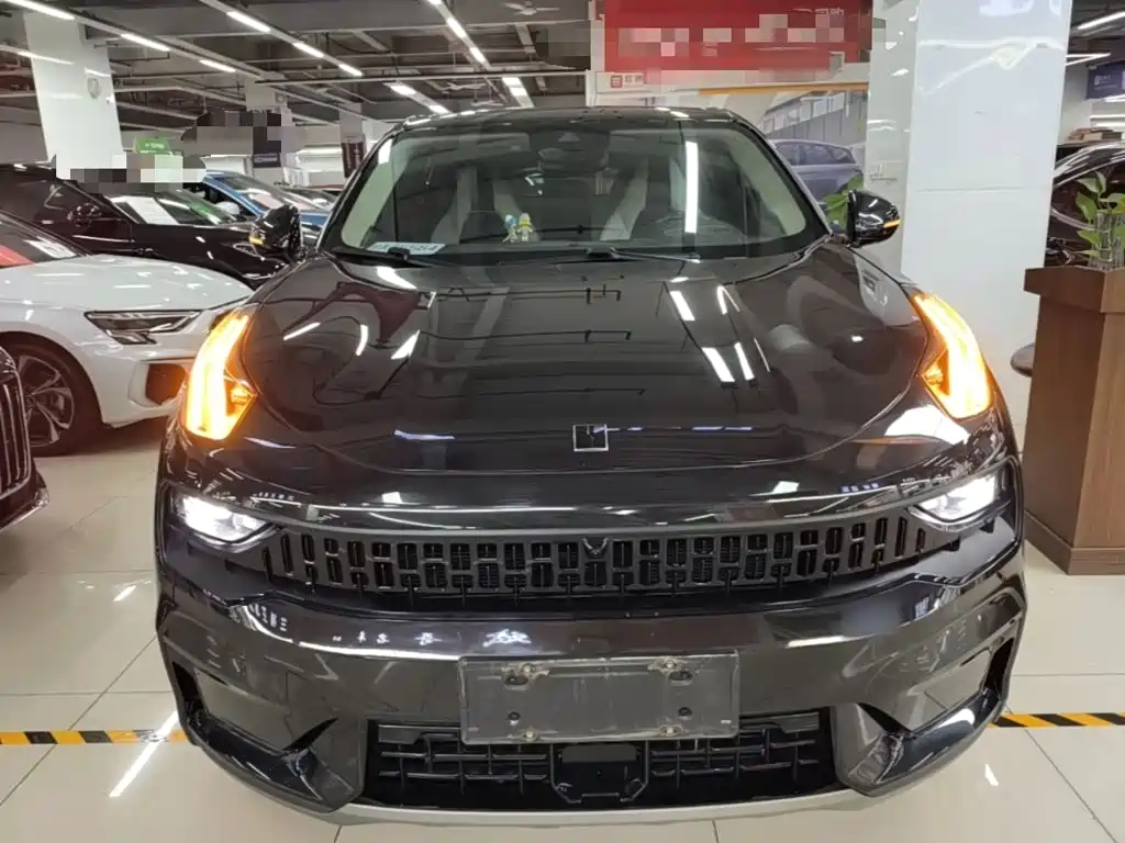 Lynk & Co 05 2021 2020 2.0TD 2WD Shine Halo