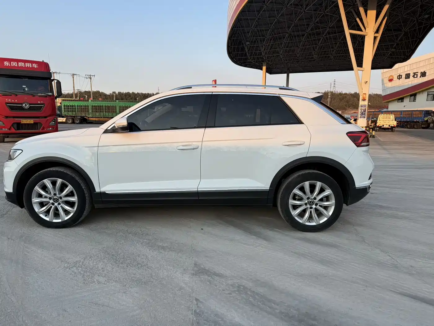 Volkswagen T-ROC 2022 280TSI DSG 2WD Elite PLUS фото 8
