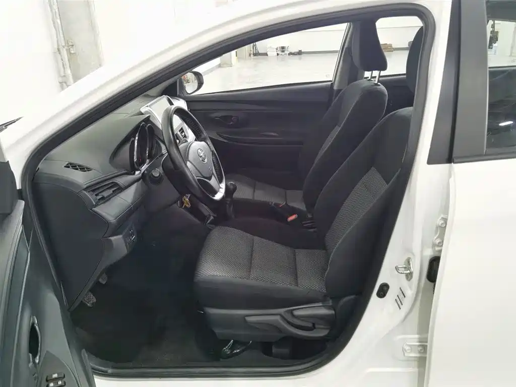 Toyota Vios FS 2019 1.5L Manual Fengchi Edition фото 10