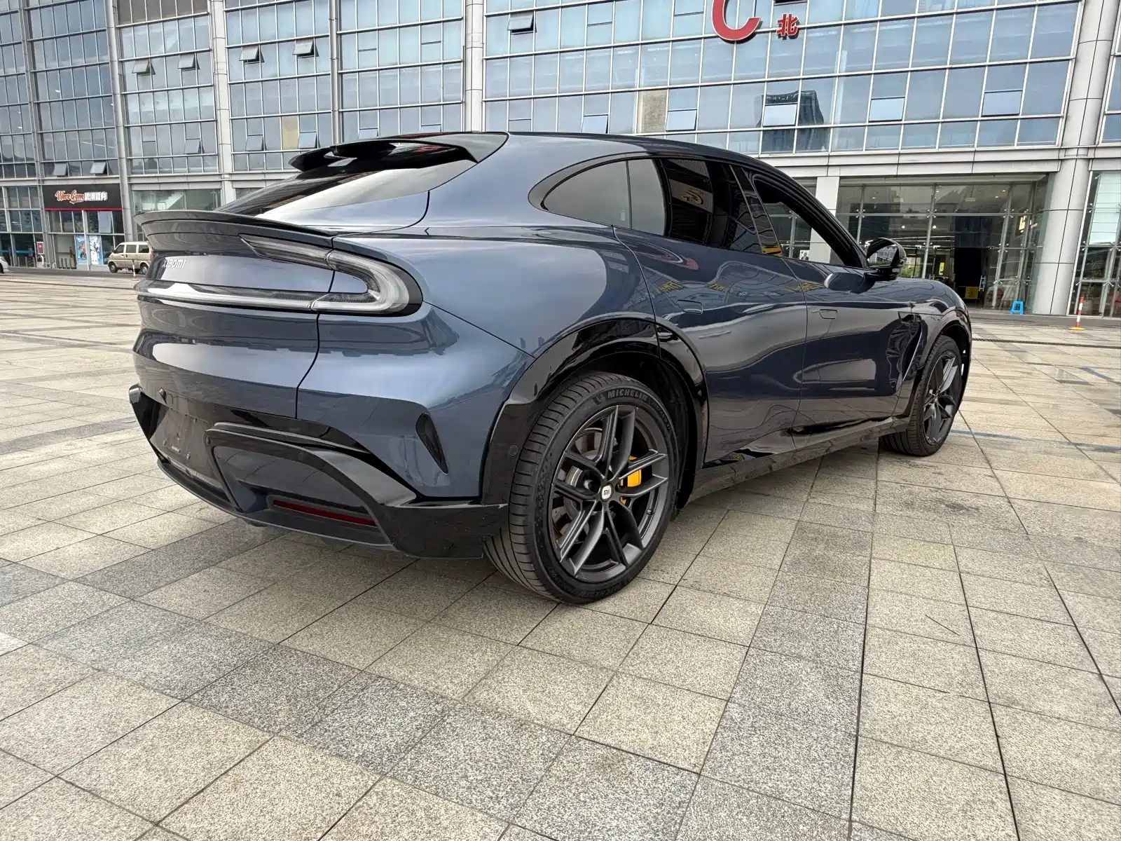 Photo 11 - Xiaomi Xiaomi YU7
