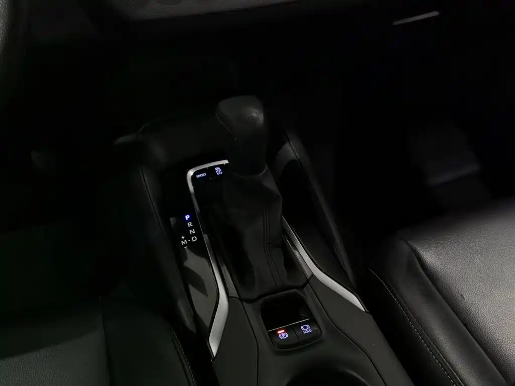 Toyota Corolla 2019 1.2T S-CVT GL Pioneer Edition фото 13