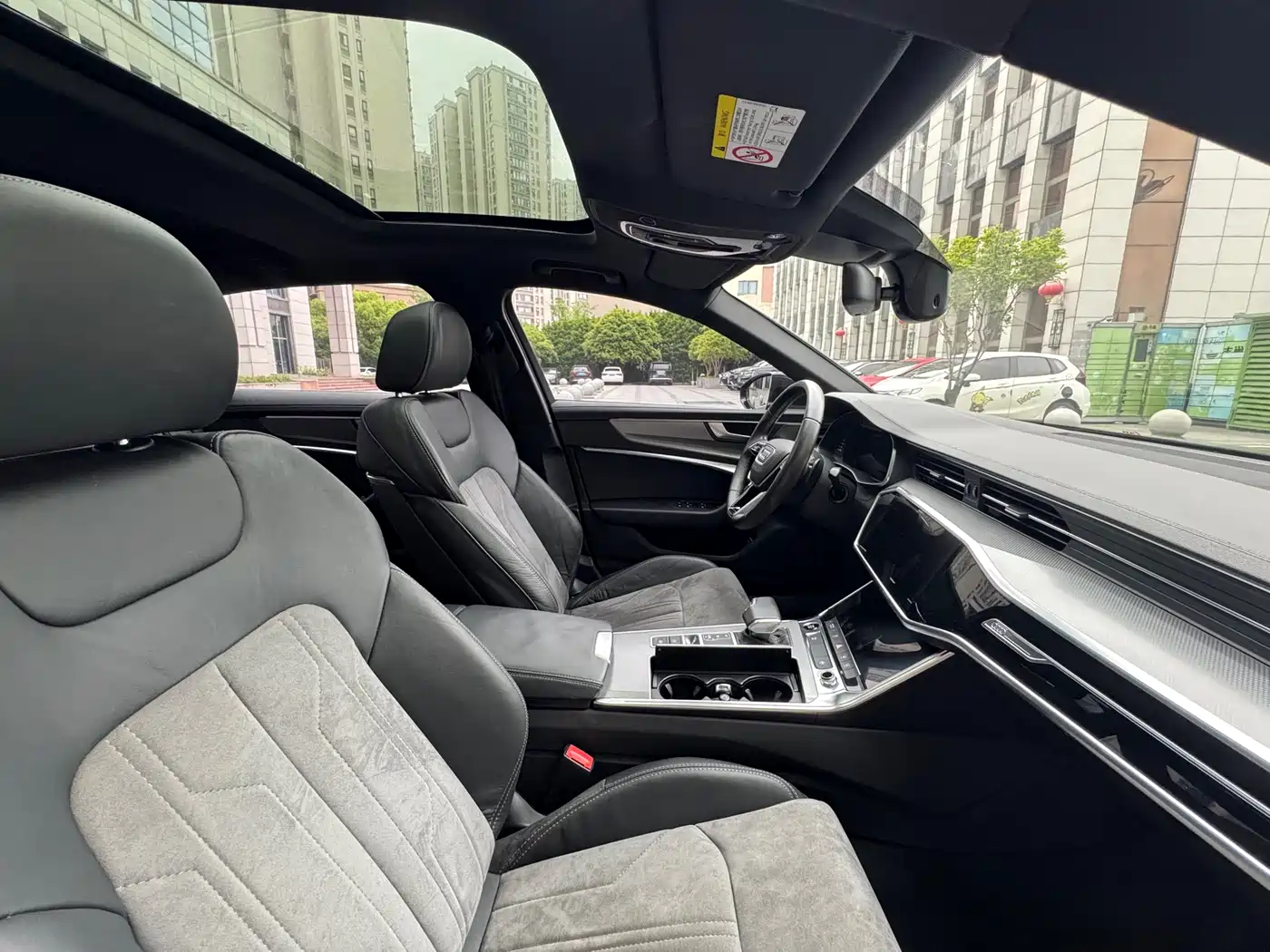 Audi A6L 2021 40 TFSI Luxury Sport фото 22