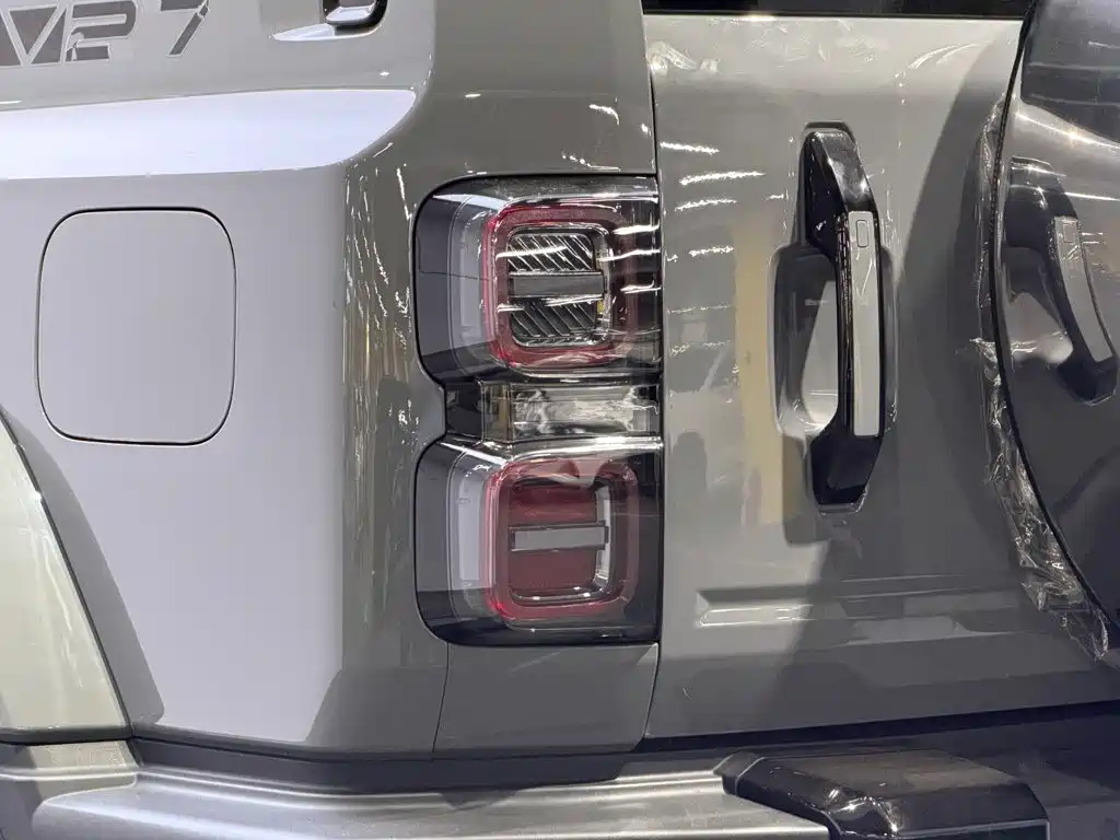 iCAR V27 2026 2026 200KM AWD Falcon 500