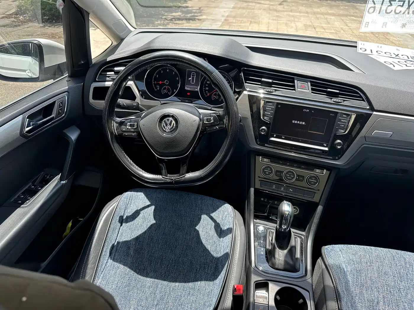 Volkswagen Touran 2018 Touran L 280TSI DSG Cross Edition 6-seater China VI фото 13