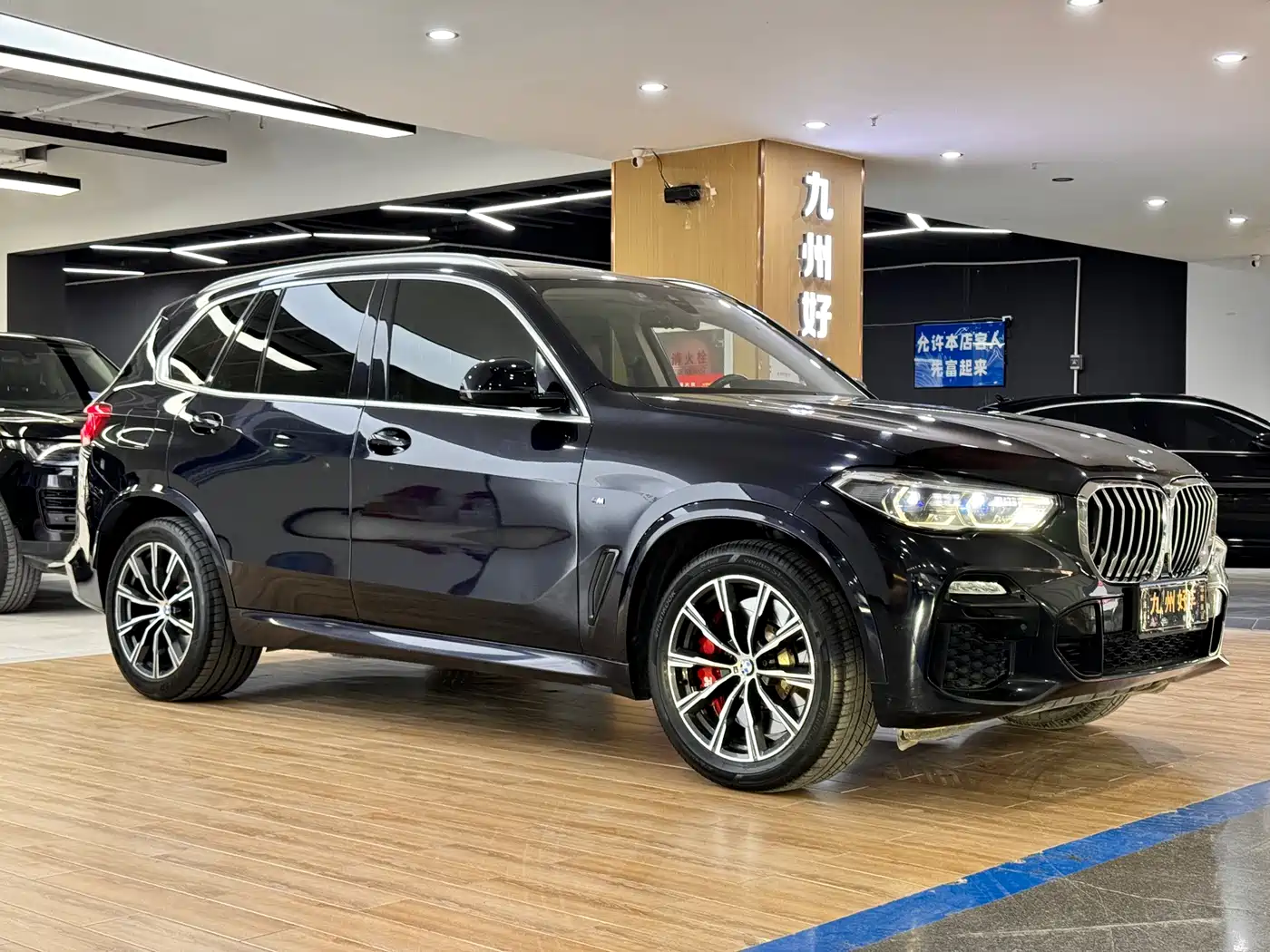 BMW X5 (Import) 2019 xDrive40i M Sport Package фото 3
