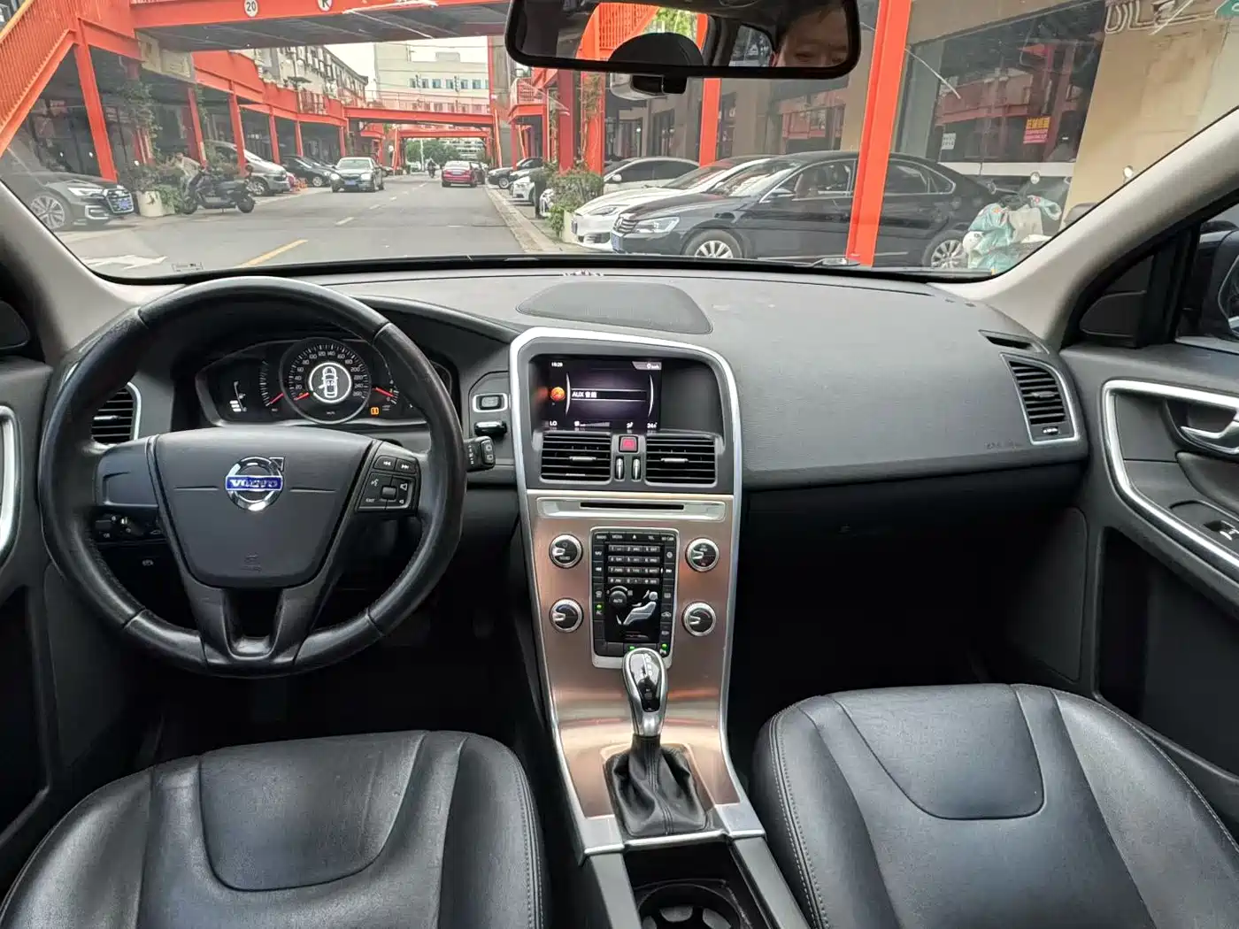 Photo 9 - Volvo XC60