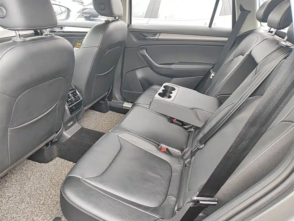 Škoda Kodiaq 2018 TSI330 5-seat FWD Luxury фото 17