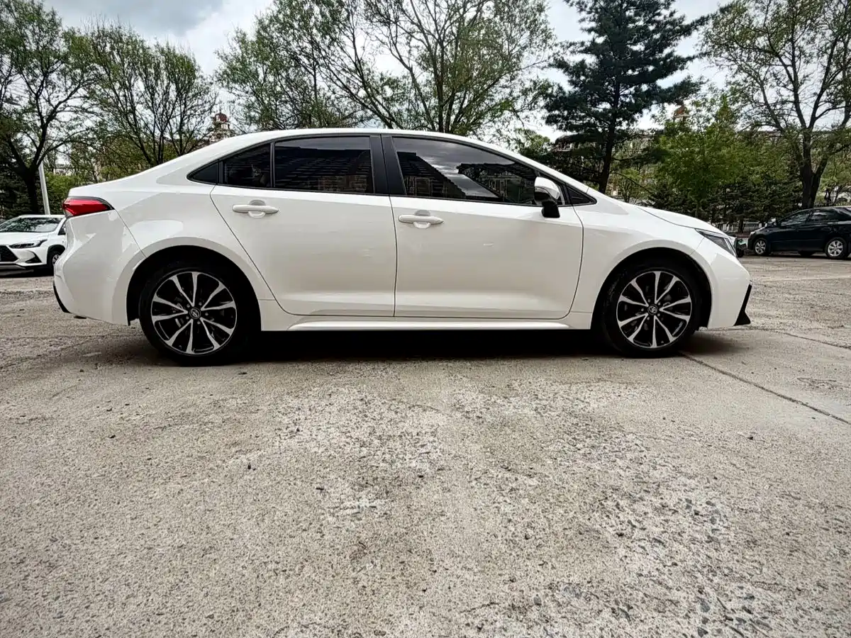 Toyota Levin 2022 185T CVT Sport Edition фото 7