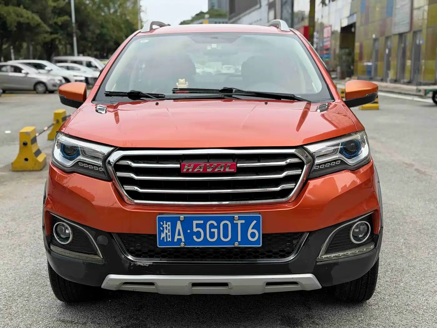 Photo 2 - Haval H1