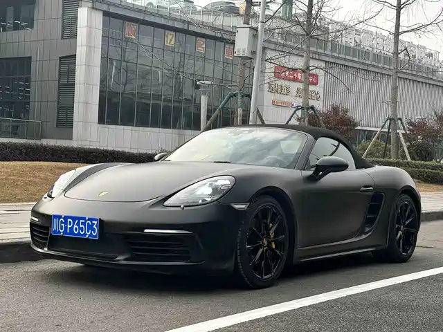 PORSCHE 718