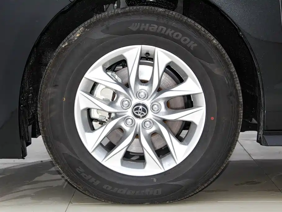 Toyota Granvia 2024 2.5L Hybrid Comfort фото 30