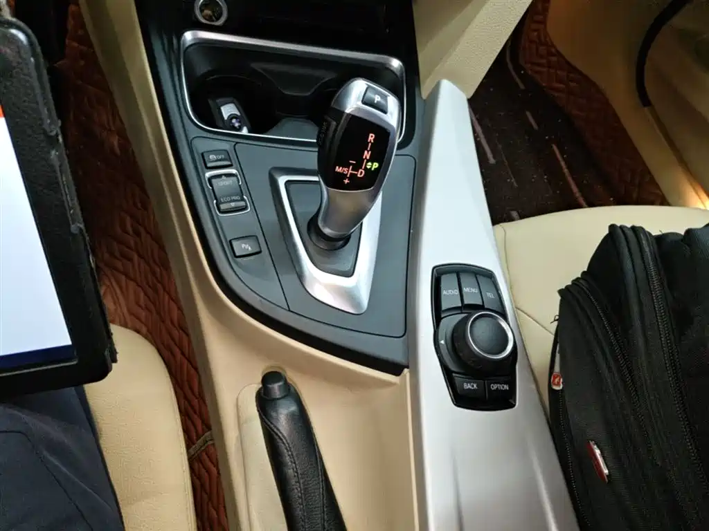 BMW 3 Series 2014 320Li Fashion фото 14