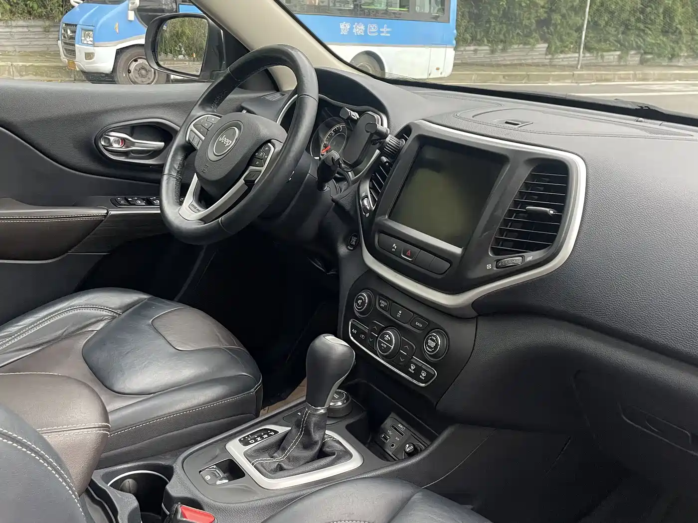Jeep Cherokee (Import) 2015 2015 2.4L Elite Edition
