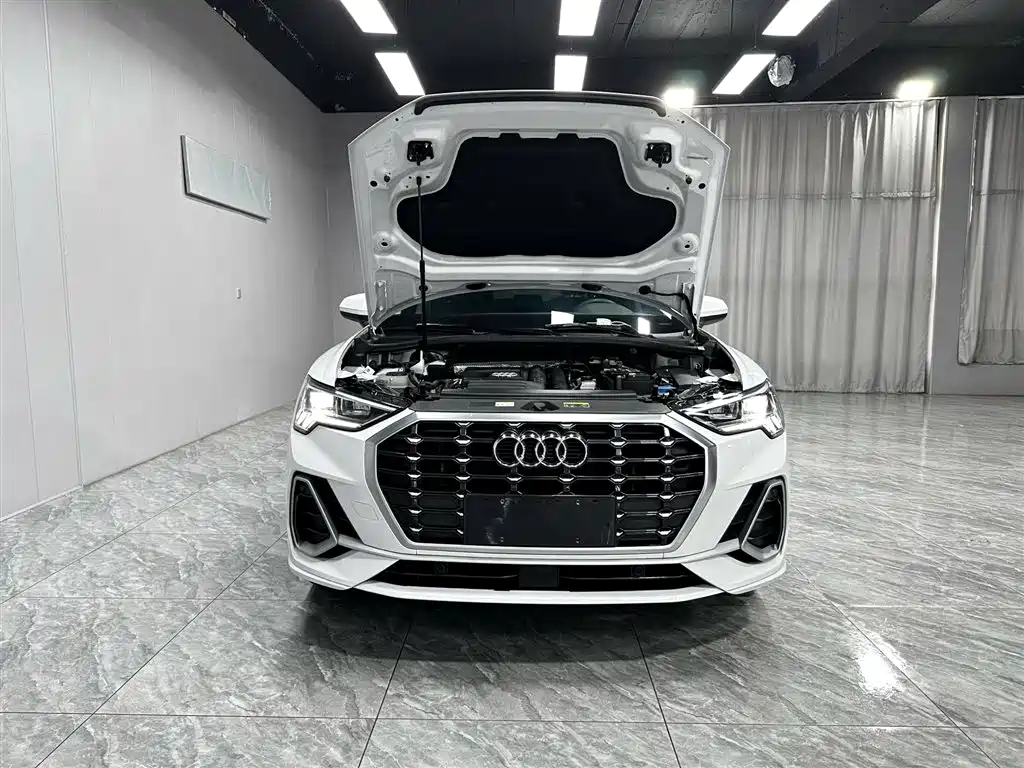 Audi Q3 2022 35 TFSI Fashion Dynamic фото 9