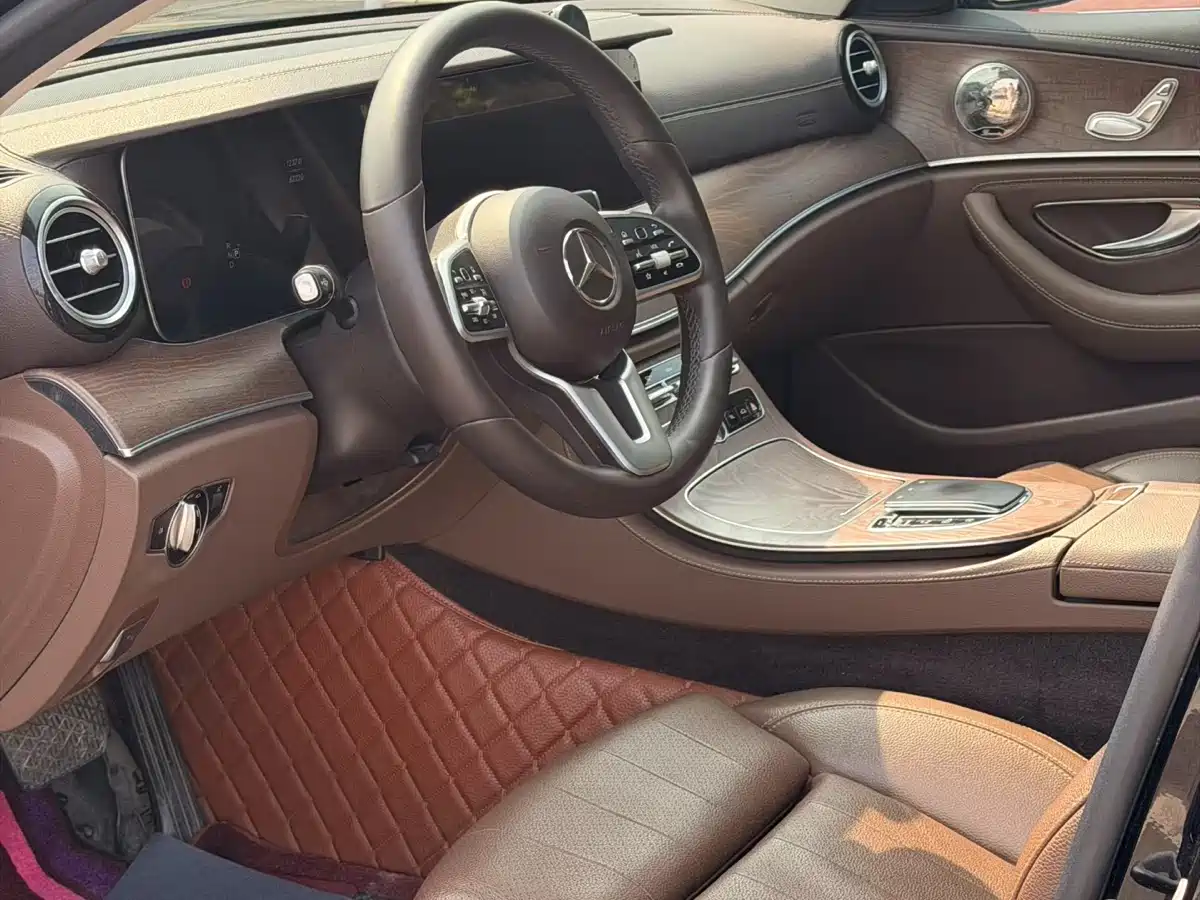 Mercedes-Benz E-Class 2019 E 200 L фото 7
