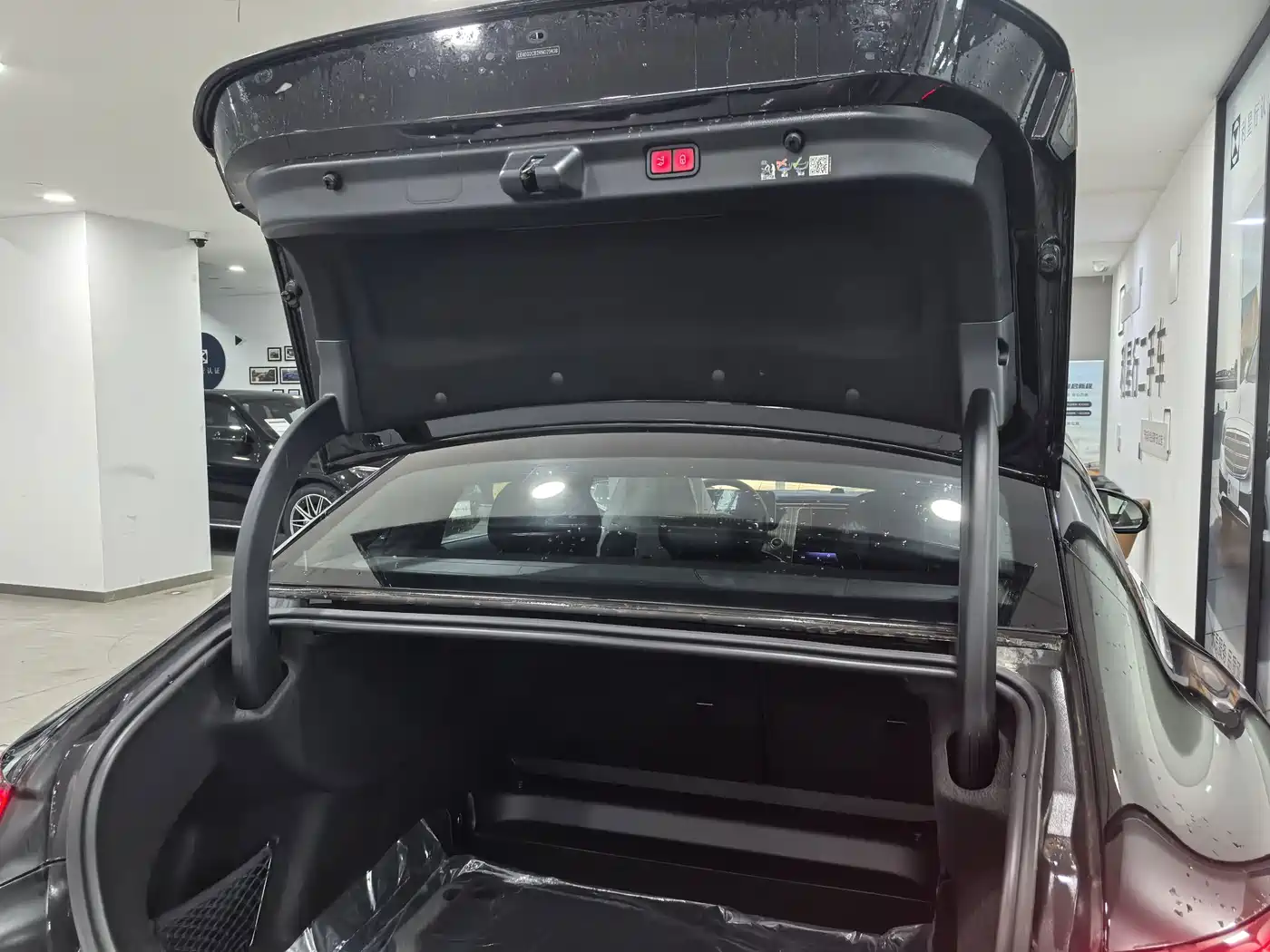 Mercedes-Benz EQE 2025 2025 500 4MATIC Pioneer