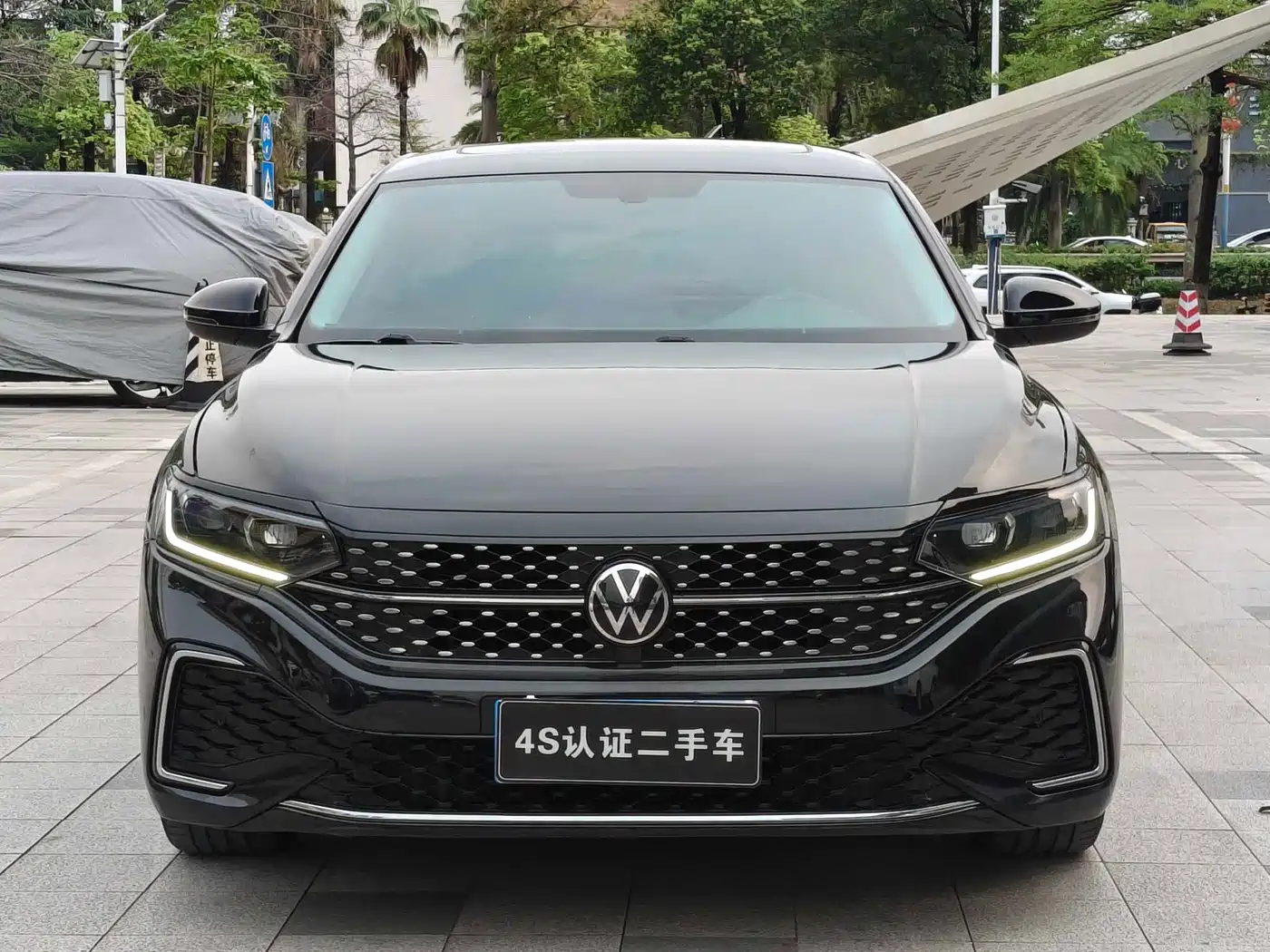 Volkswagen Passat 2022 330TSI Starlight Elite Edition фото 2