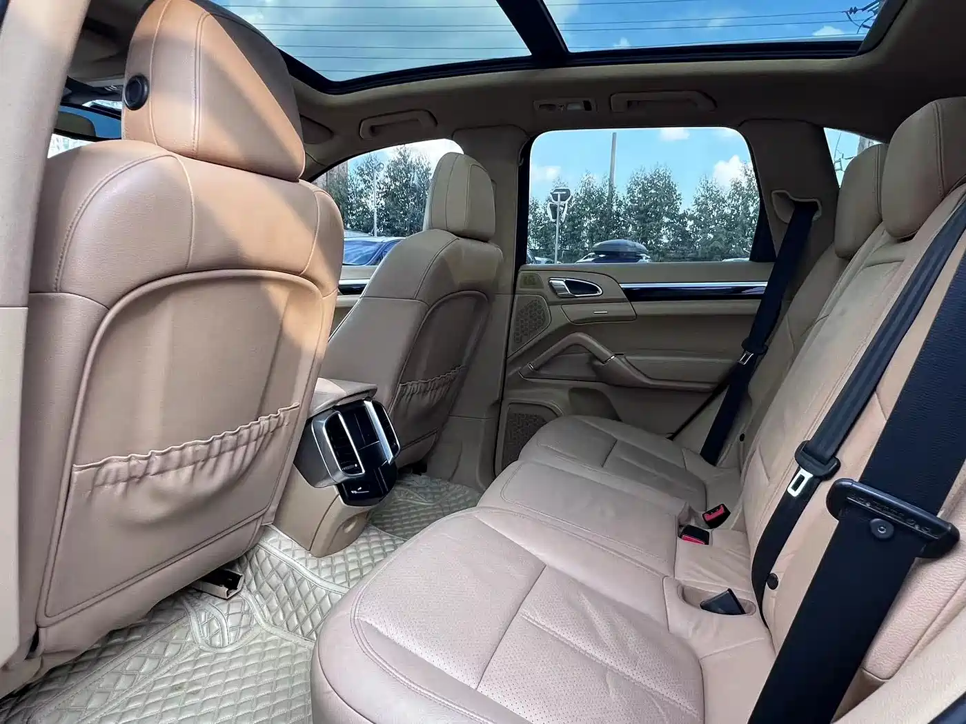 Porsche Cayenne 2011