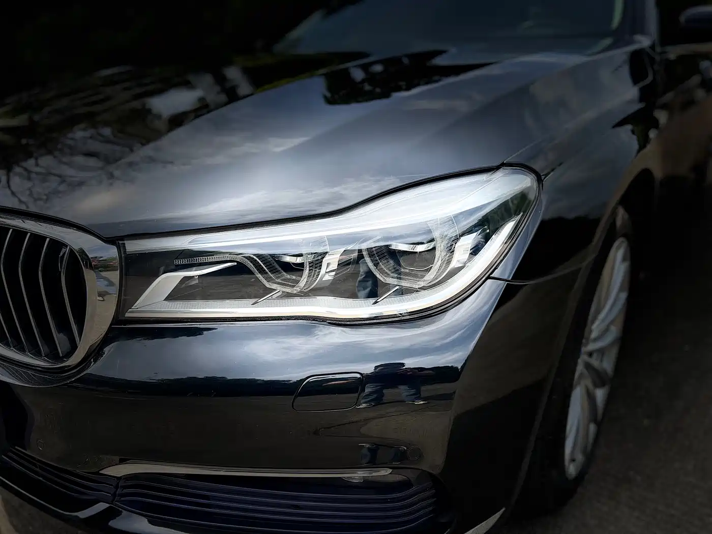 BMW 7 Series 2016 740Li Leading Edition фото 12
