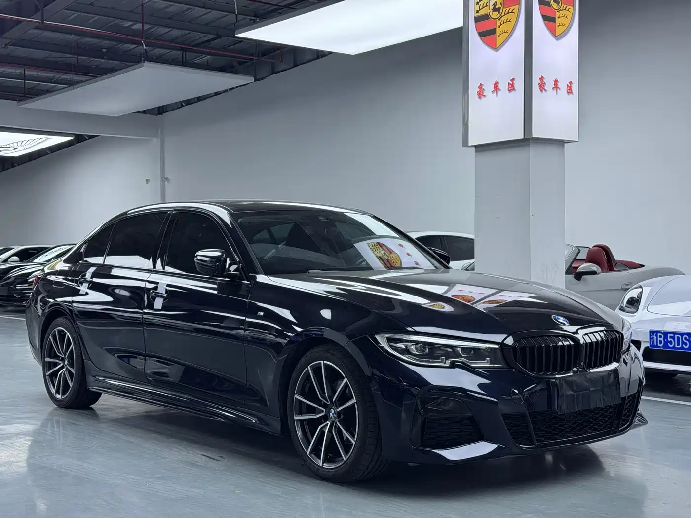 BMW 3 Series 2021 325Li M Sport Package фото 3