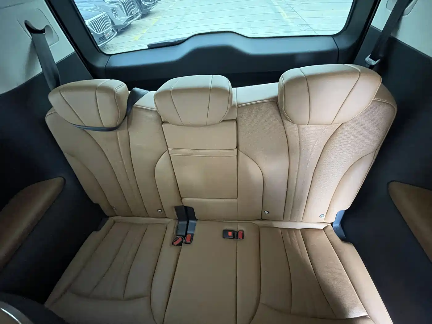 Hongqi HQ9 PHEV 2025 2024 Model 2.0T AWD Luxury Edition