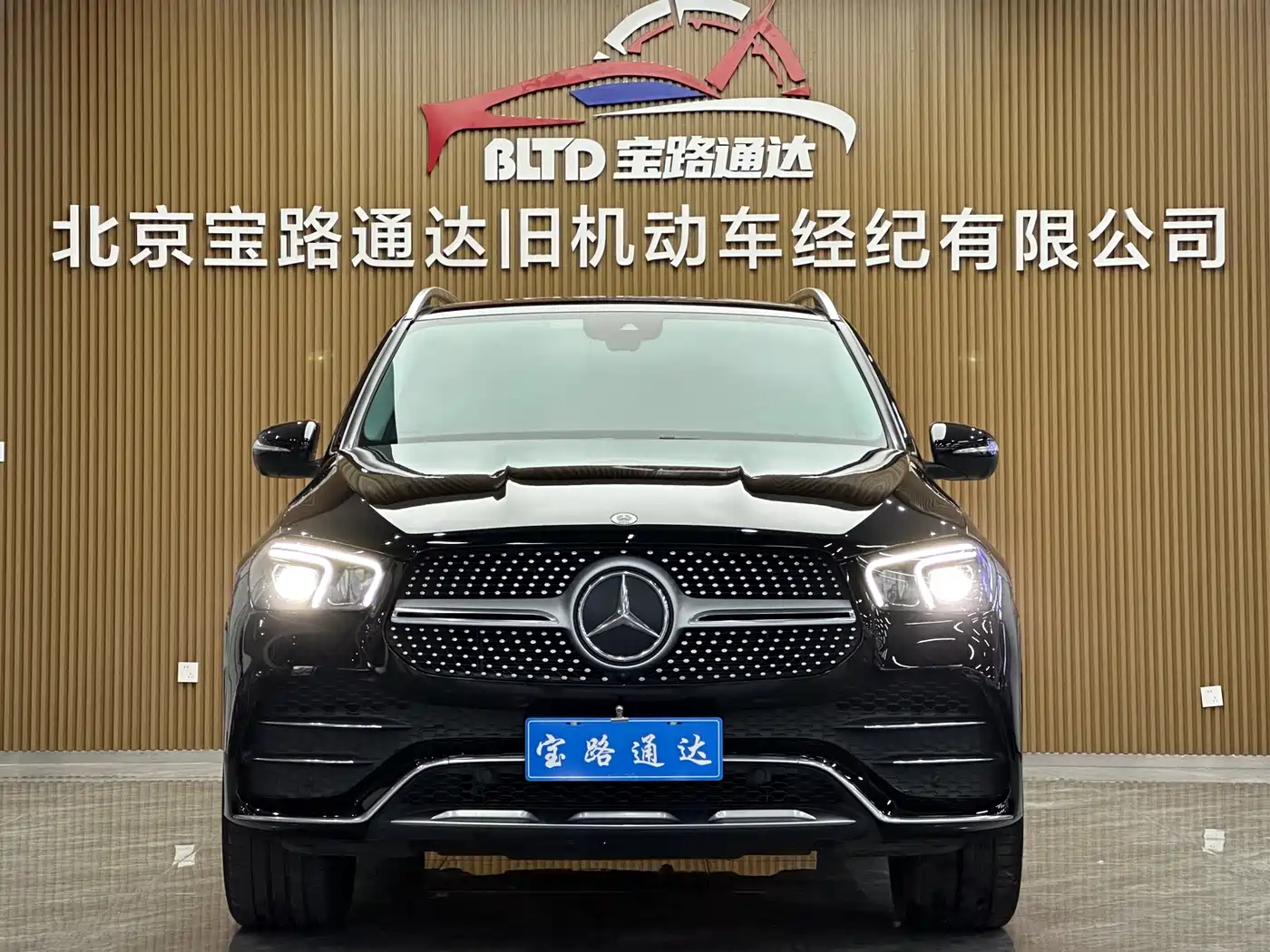Mercedes-Benz GLE 2022 GLE 350 4MATIC Luxury фото 2