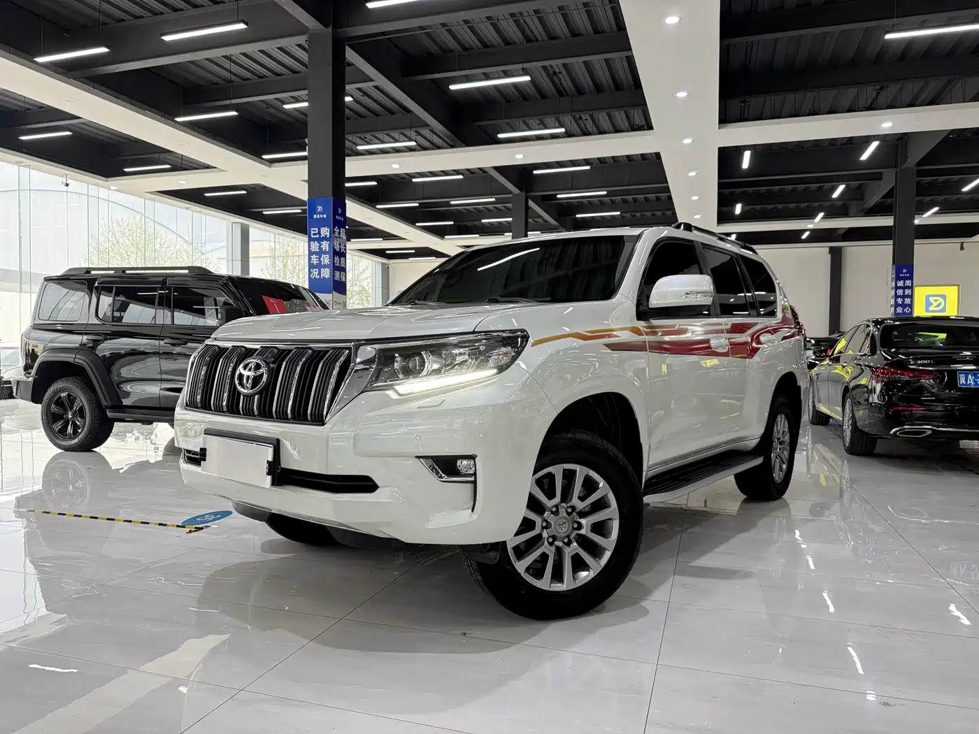 Toyota Prado 2018 3.5L Auto TX-L фото 3