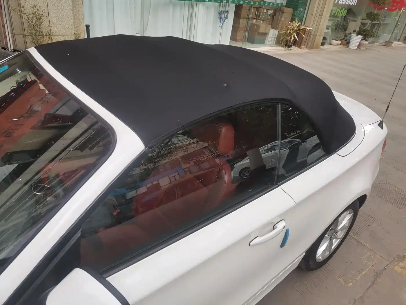 BMW 1 Series (Import) 2011 120i Convertible фото 22