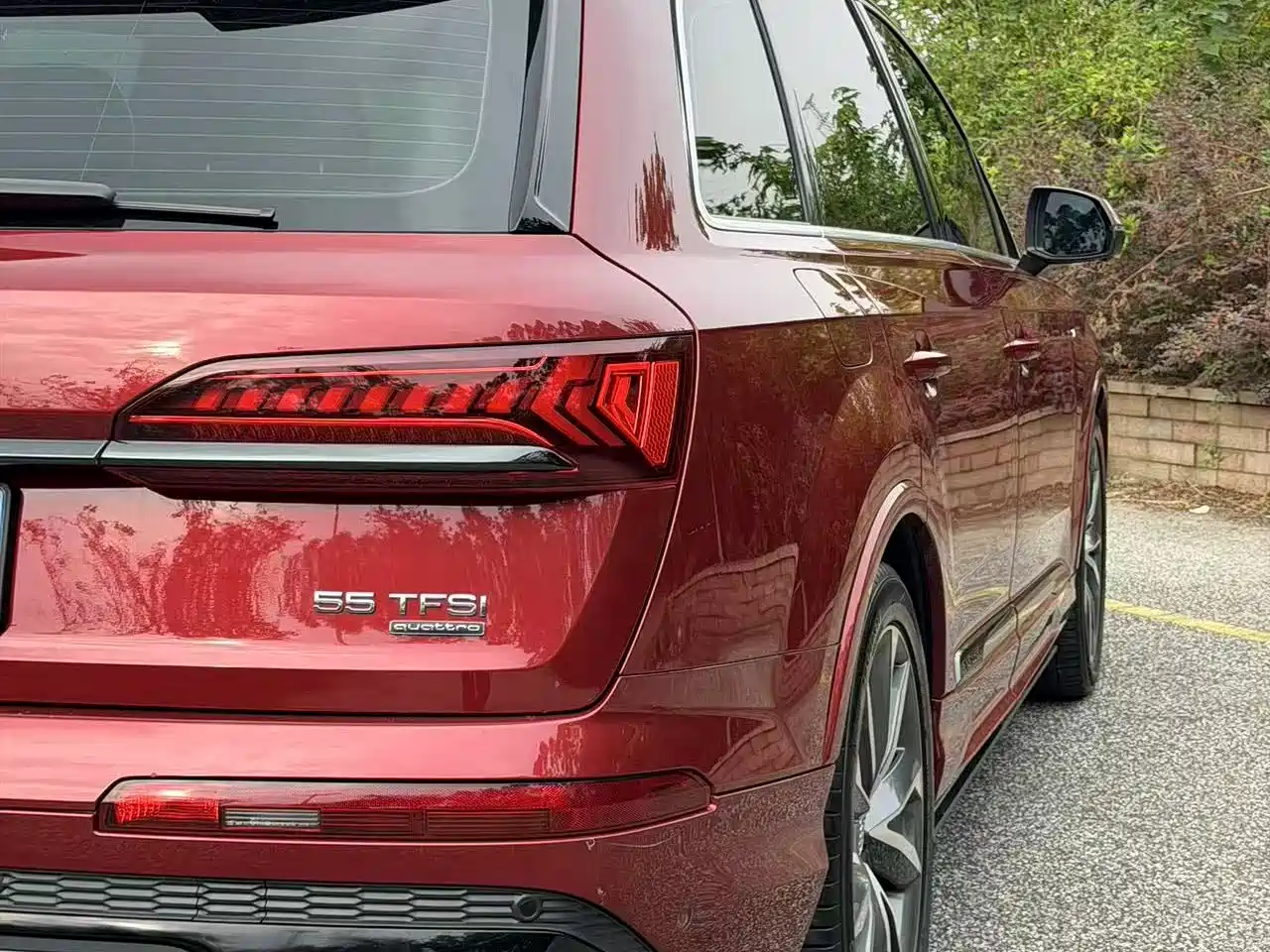 Audi Q7 2020 55 TFSI quattro Black Warrior Exclusive Edition фото 11