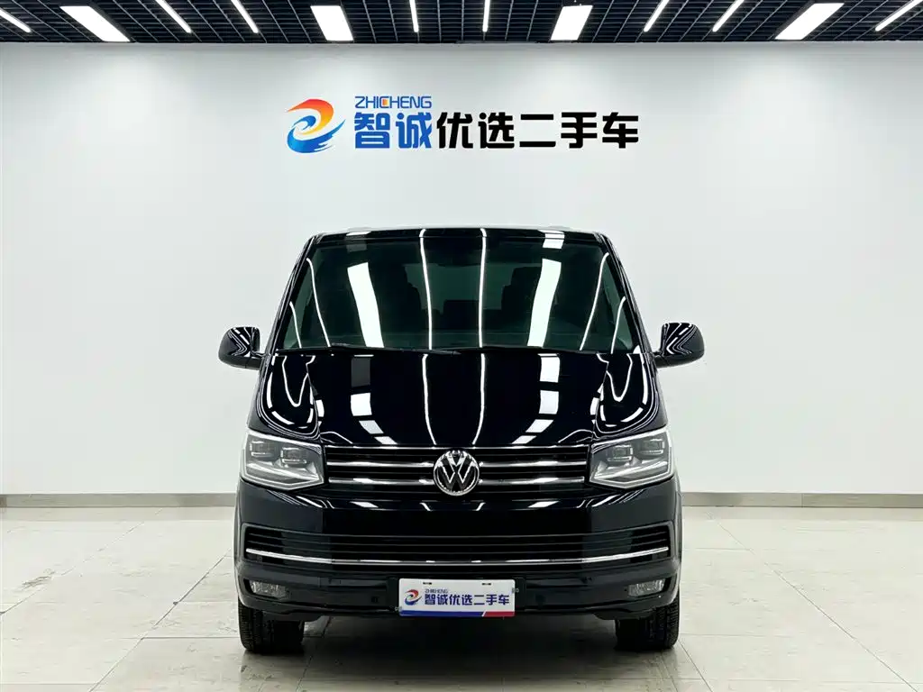 Volkswagen Multivan 2018 2.0TSI 2WD Luxury Edition 7-Seater фото 2