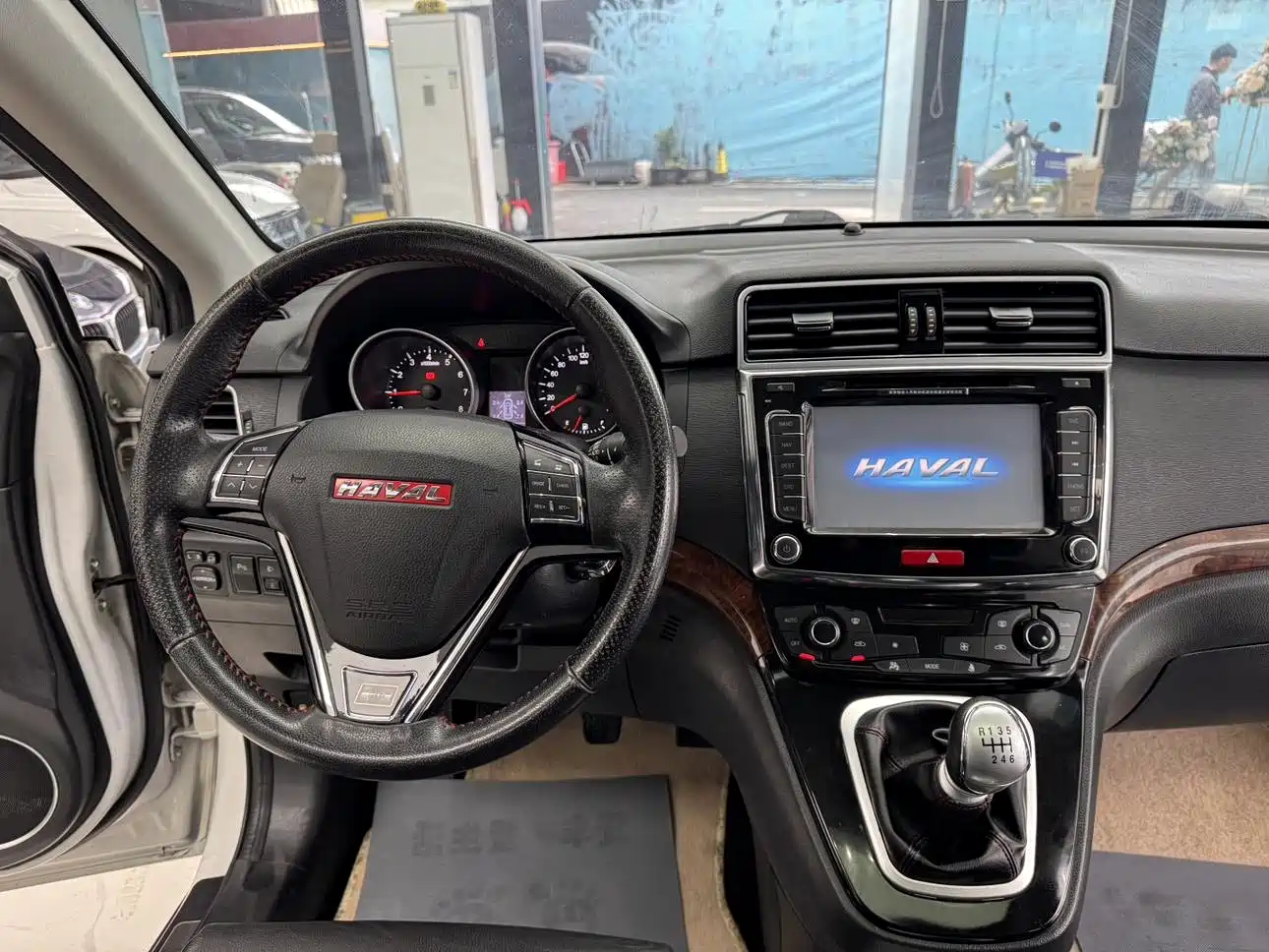Photo 10 - Haval H6
