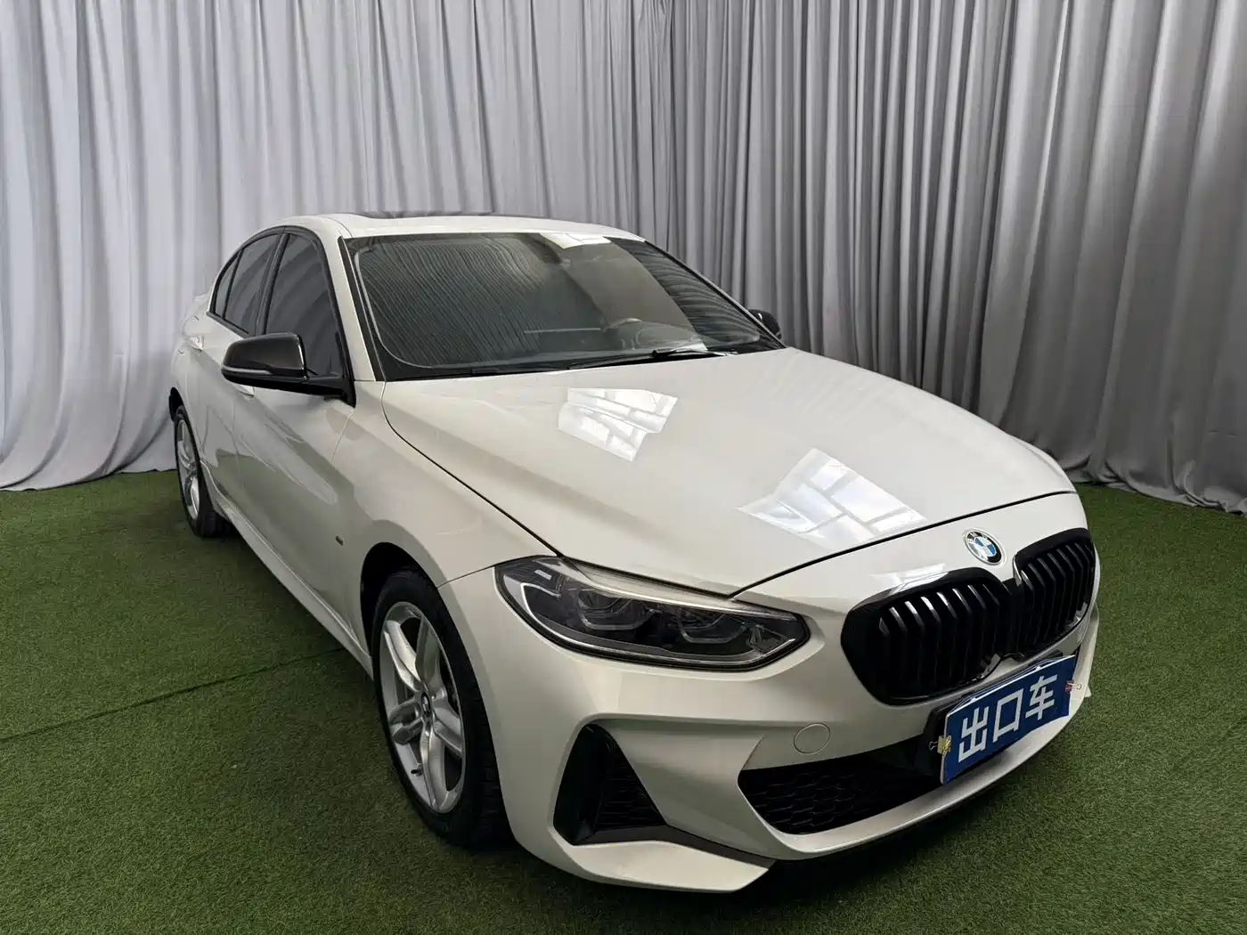 BMW BMW 1 Series 2023 120i M Sport Shadow Edition 2